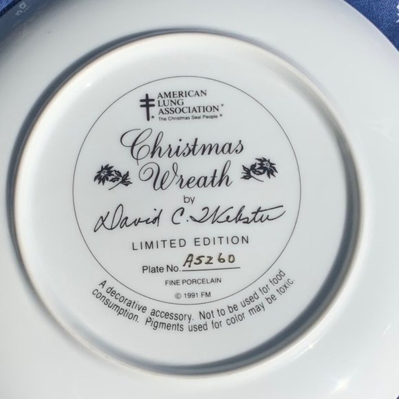 FRANKLIN MINT 'A CHRISTMAS WREATH' - Picture 2 of 6